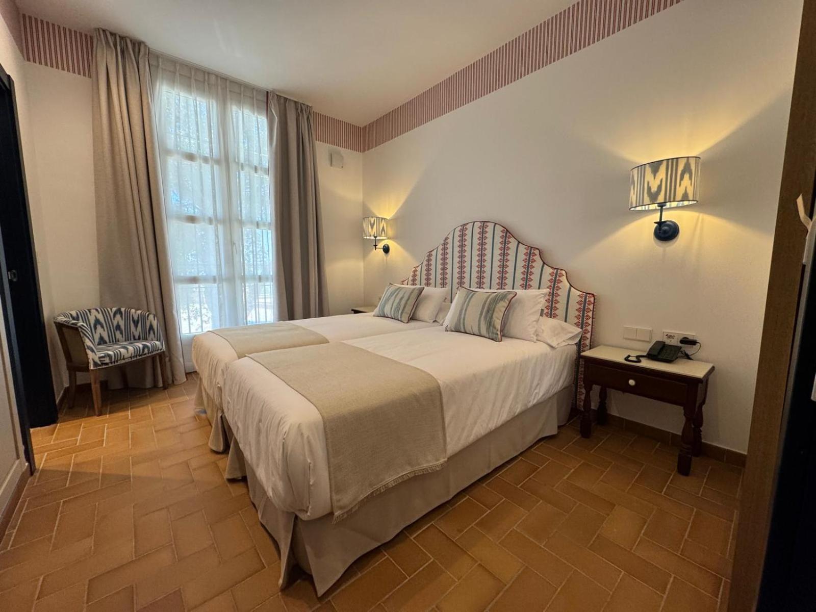 Hotel Toruno DЕль-Росіо Екстер'єр фото